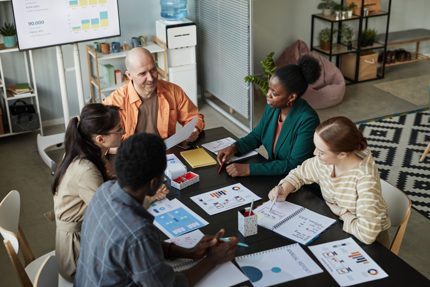 9 Reasons to Hire a Multifamily Property Manager