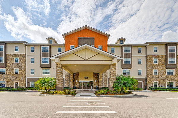 Vista Grand apartments — entrance