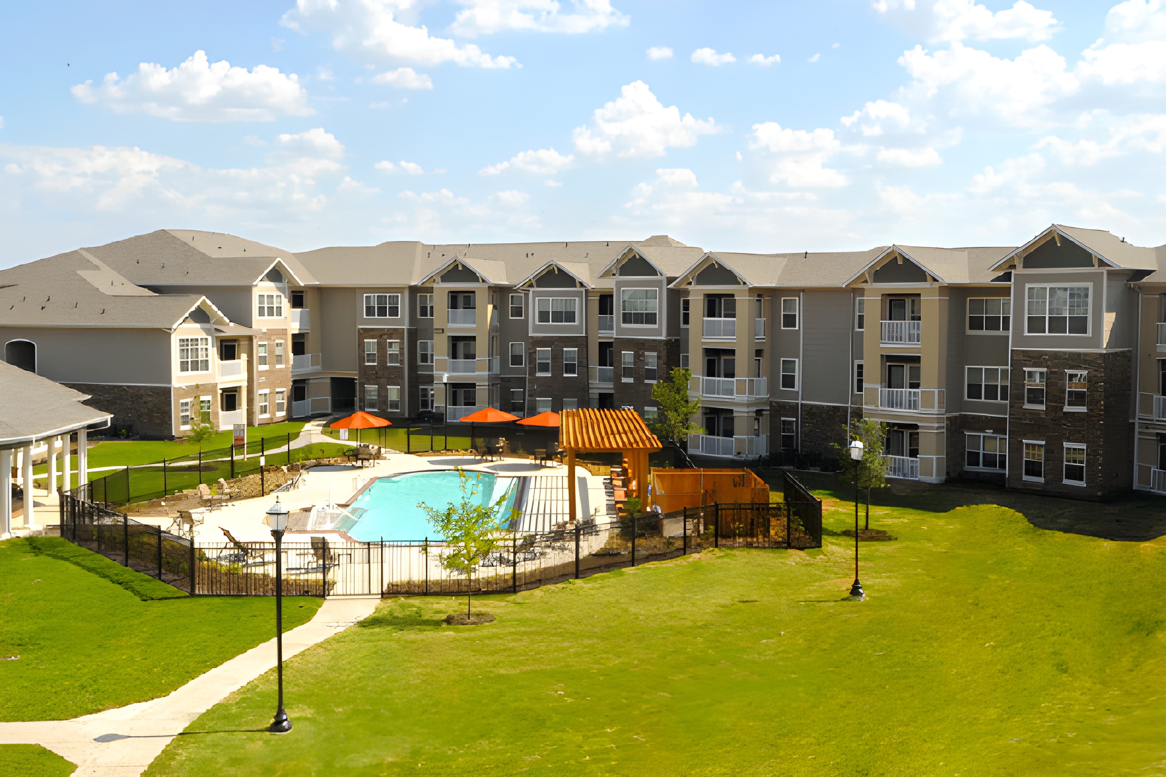 Heritage Park Vista apartments — community