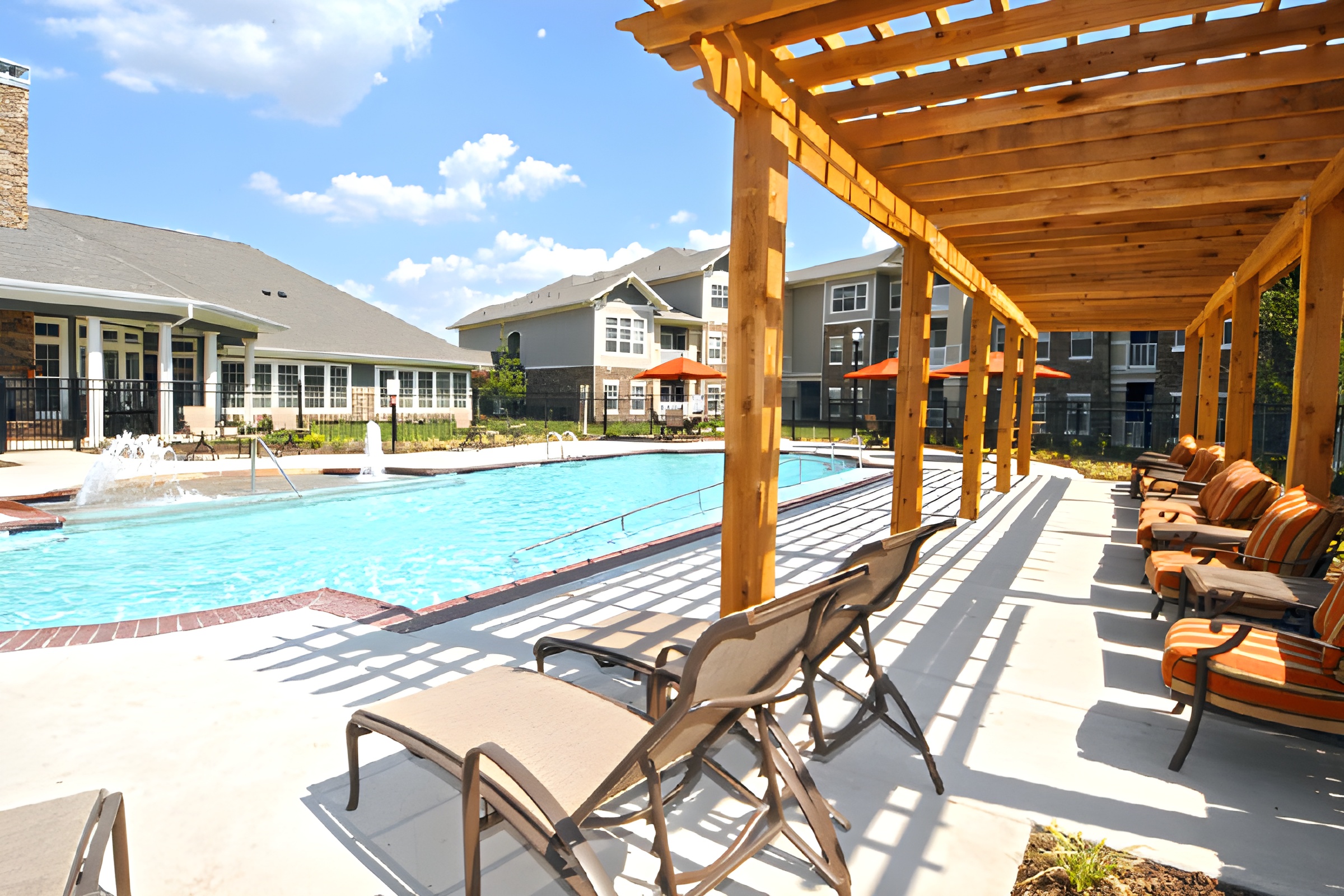Heritage Park Vista apartments — community