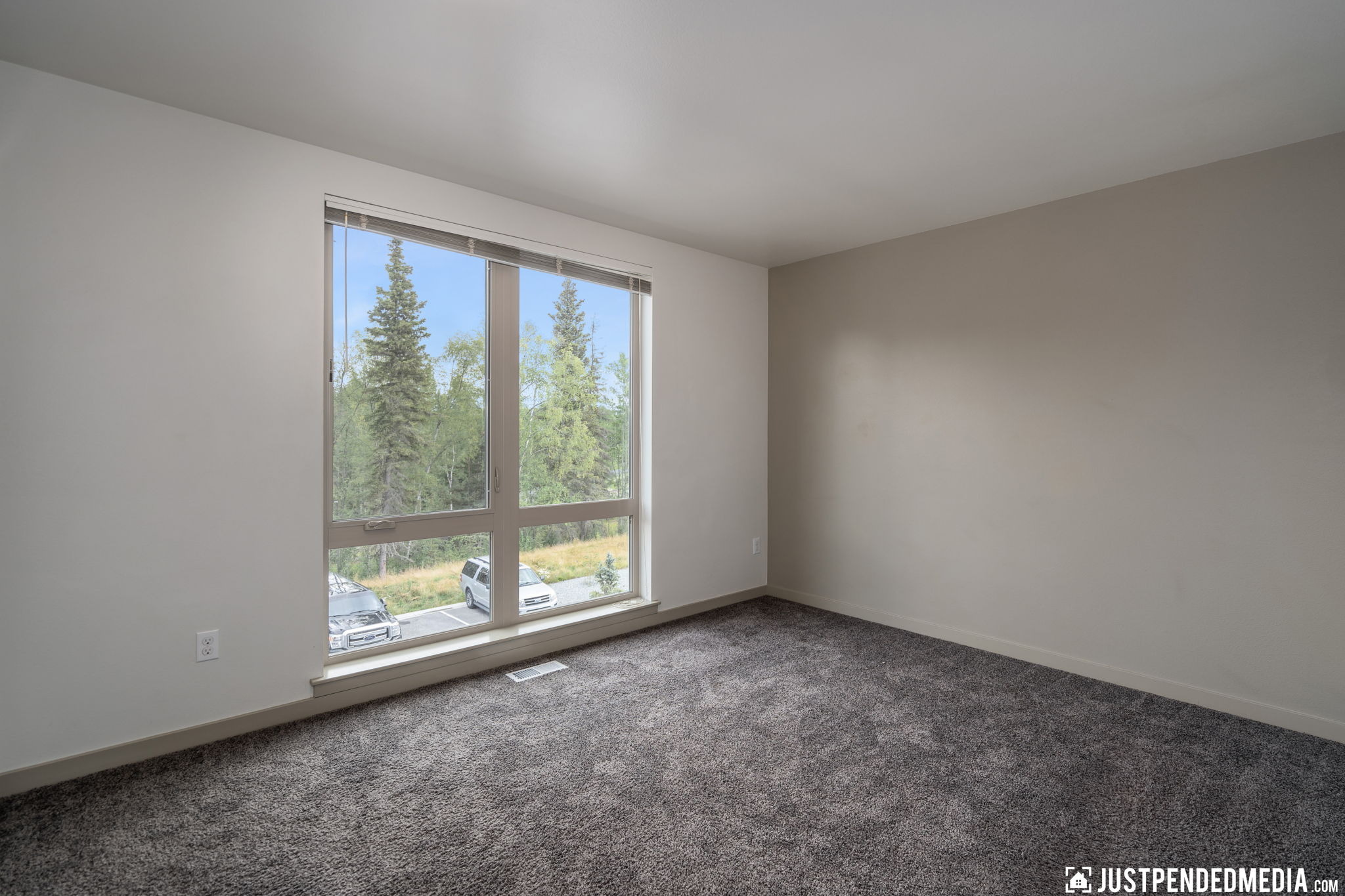 Turnagain Place photo 5