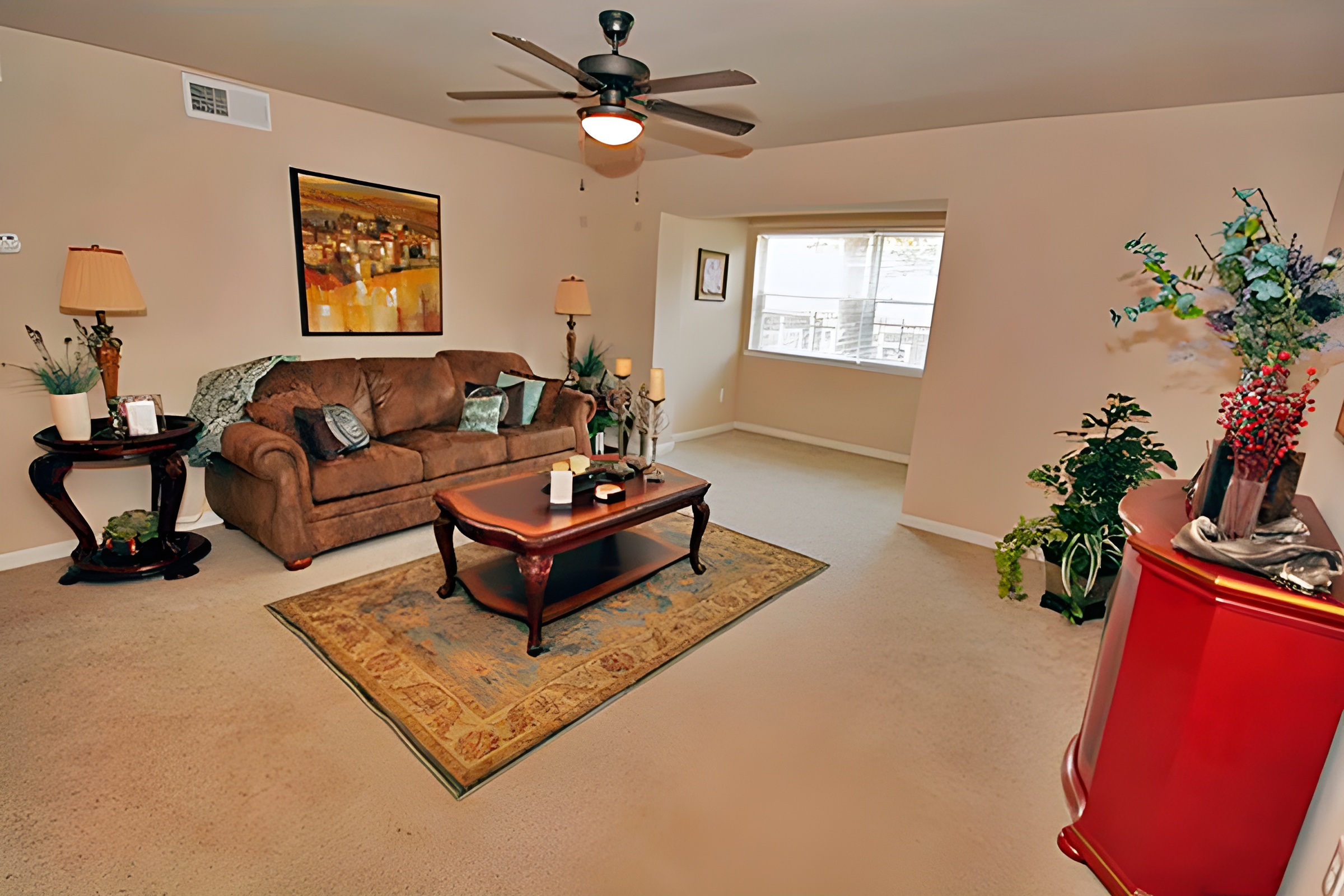 Tuscany Village apartments — community